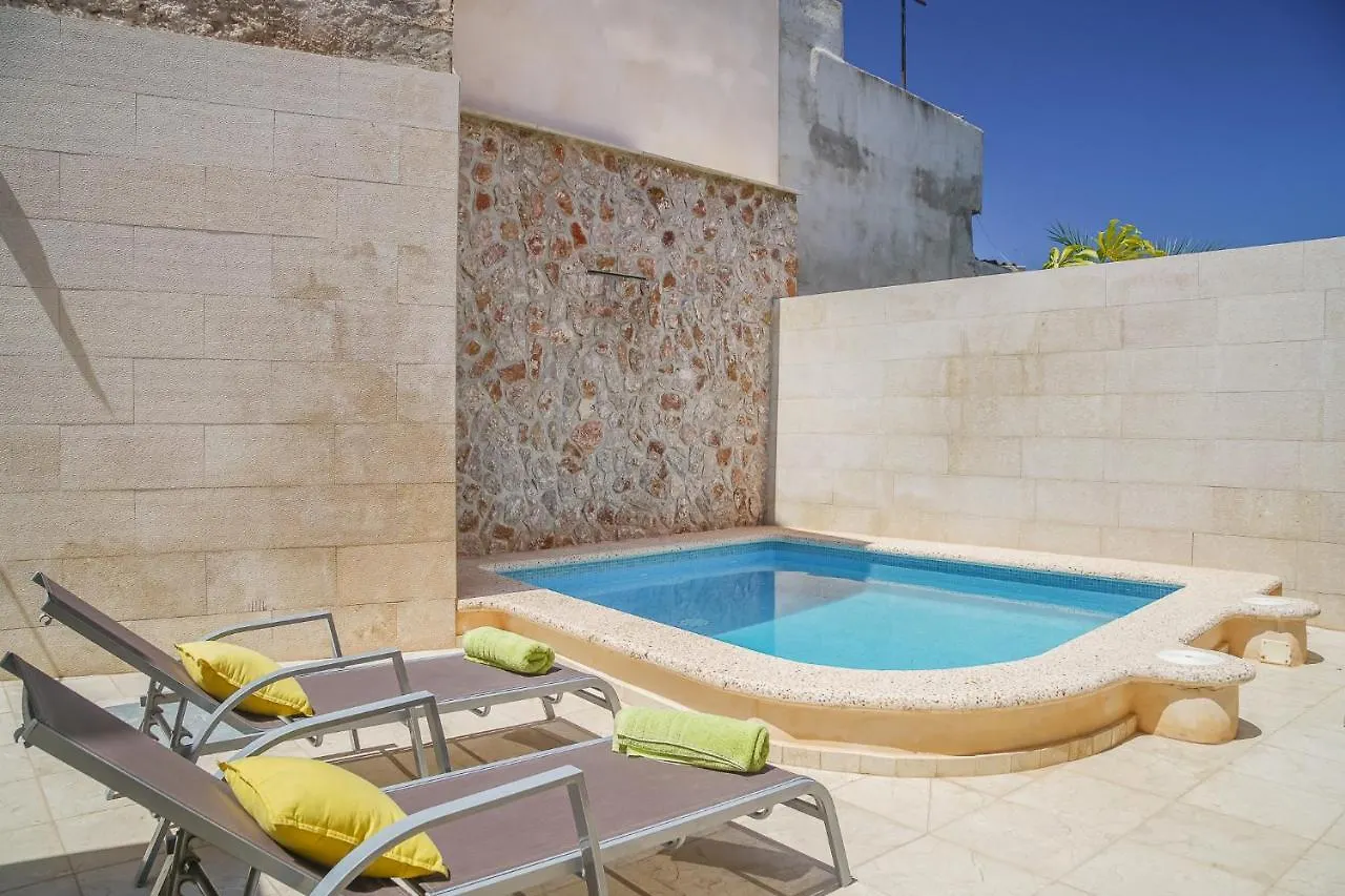 Holiday Home Ribot Ariany 0*,
